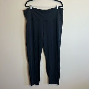 EUC Lululemon Black Leggings with Fleece Lining Size 20
